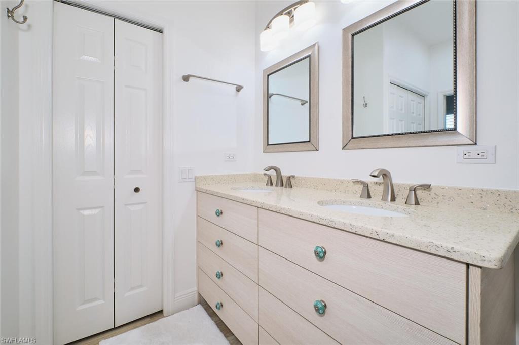 SOMMERSET VILLAS - Residential