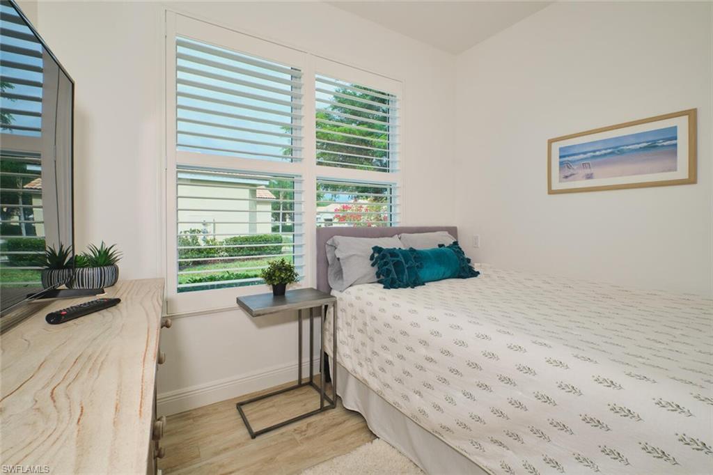 SOMMERSET VILLAS - Residential