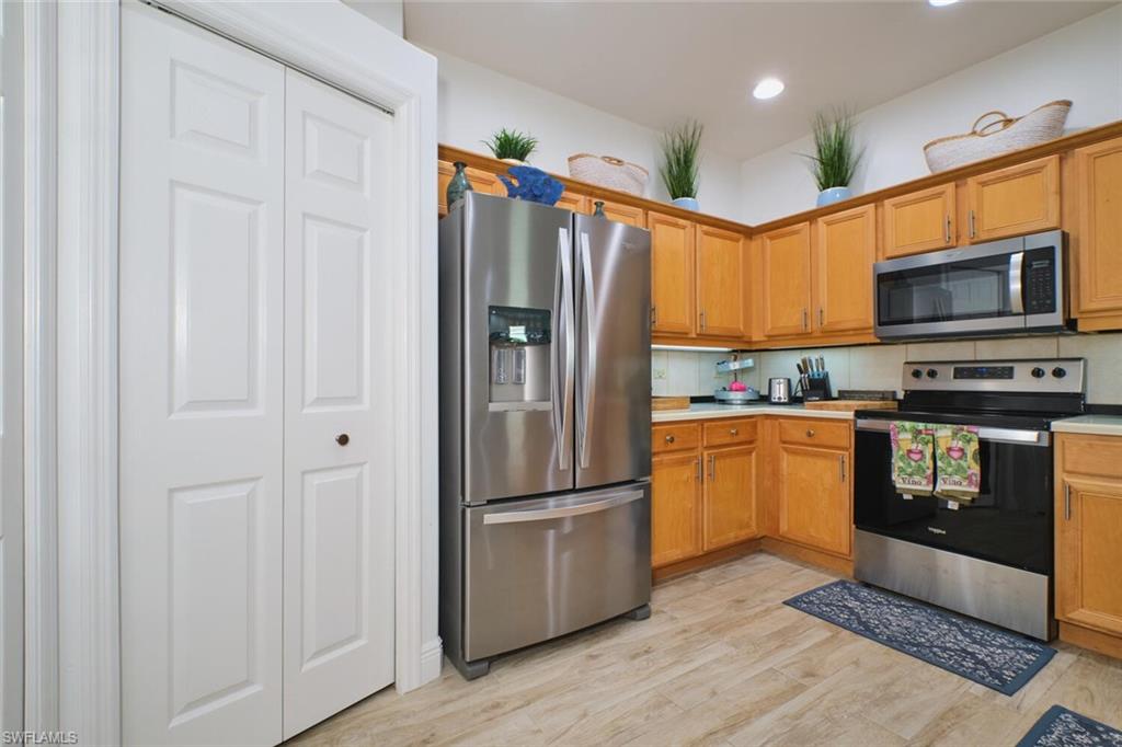 SOMMERSET VILLAS - Residential