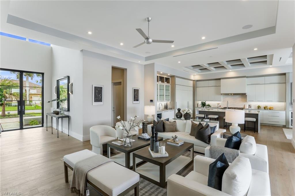 ROYAL HARBOR - Residential