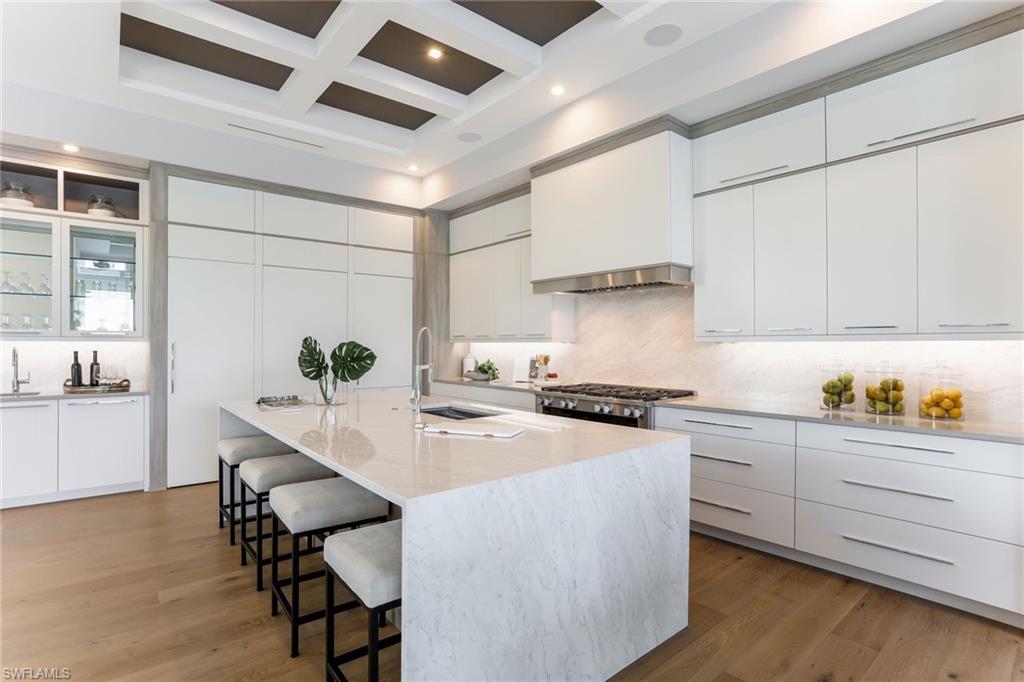 ROYAL HARBOR - Residential