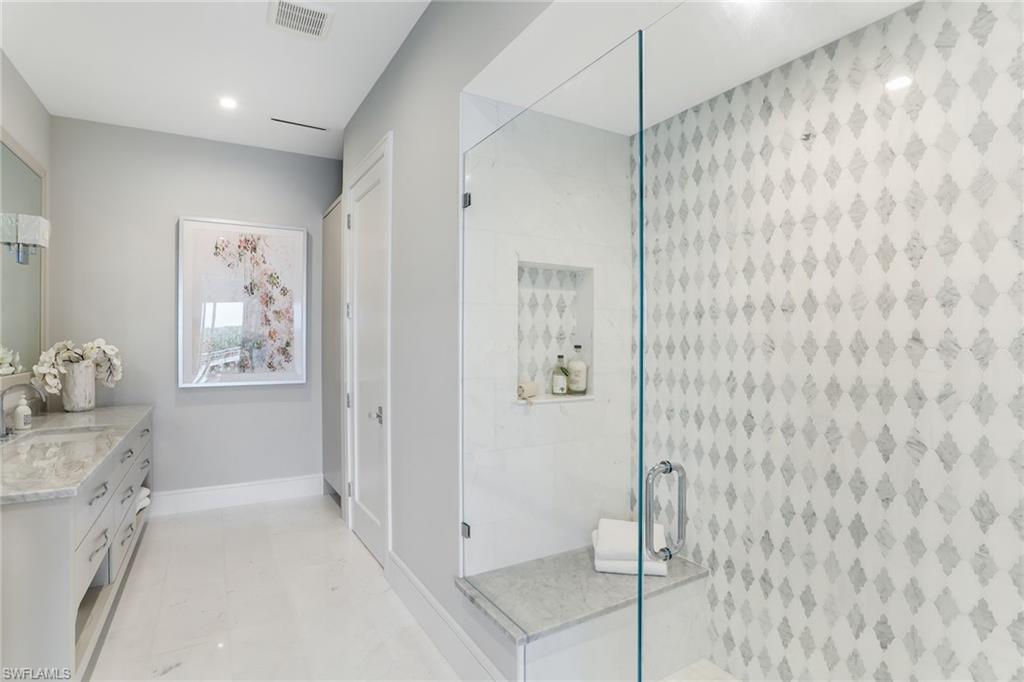 ROYAL HARBOR - Residential