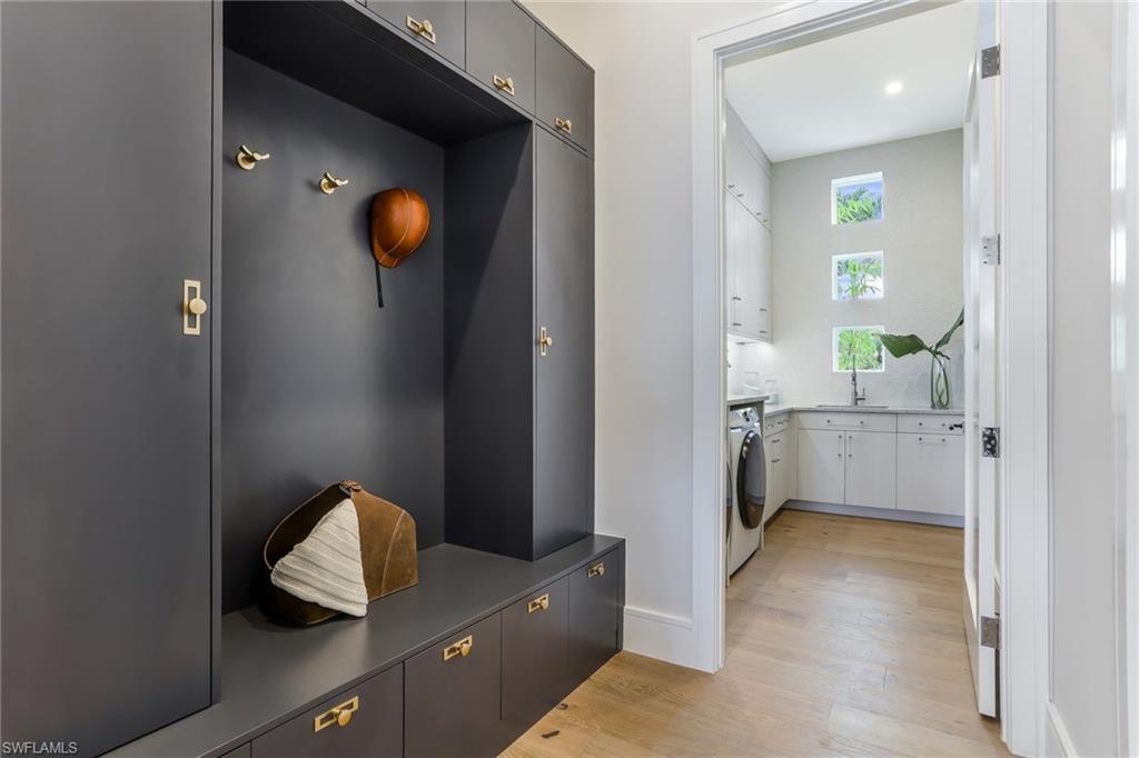 ROYAL HARBOR - Residential