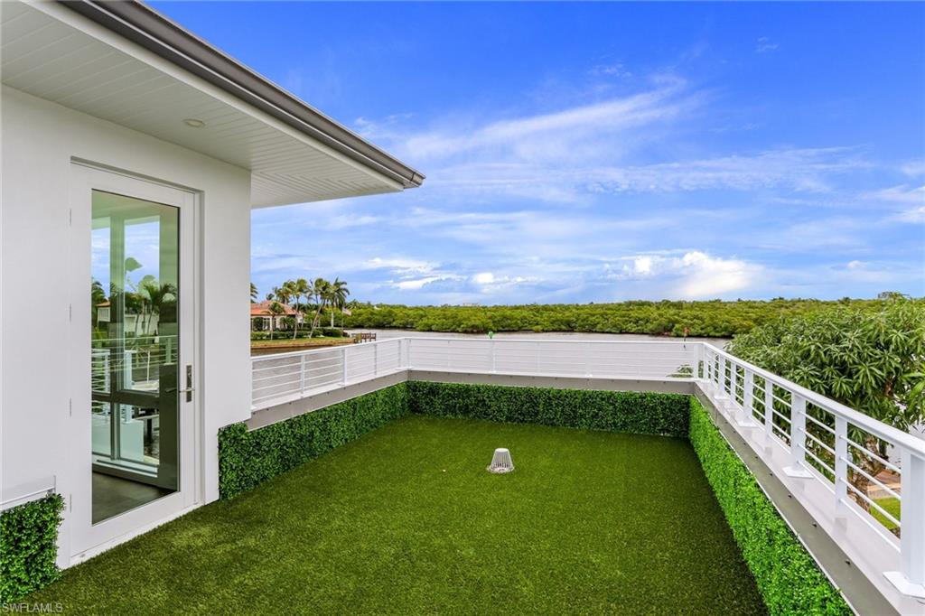 ROYAL HARBOR - Residential