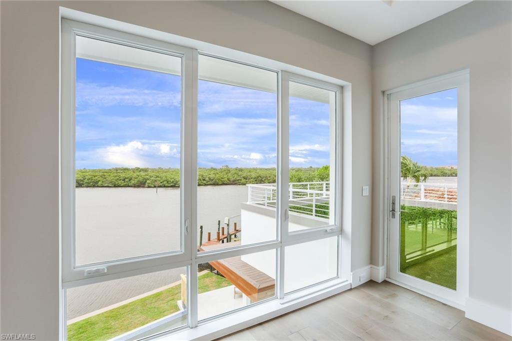 ROYAL HARBOR - Residential