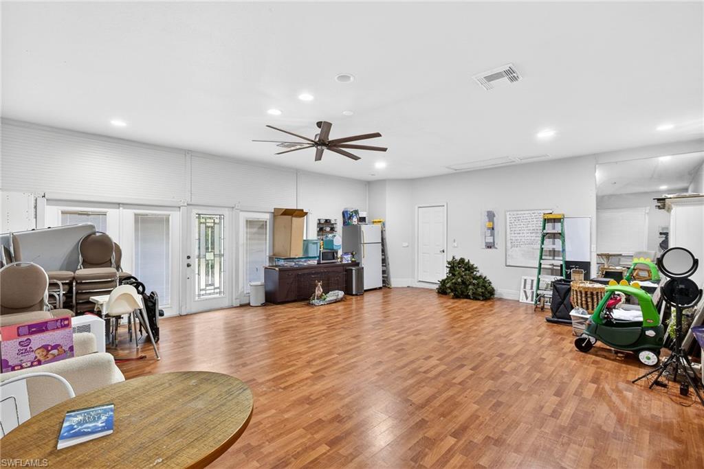 GOLDEN GATE ESTATES - Residential