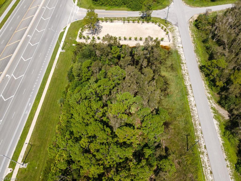 LEHIGH ACRES - Commercial Sale