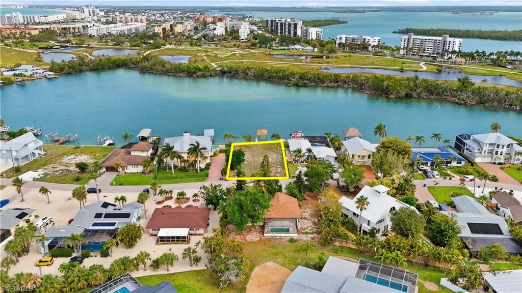 LAGUNA SHORES - Land