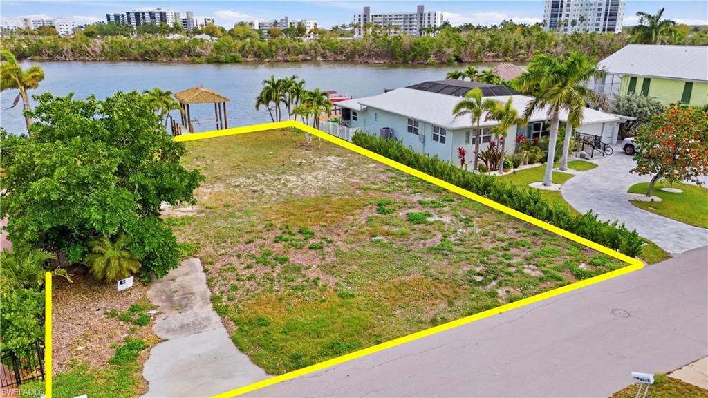 LAGUNA SHORES - Land