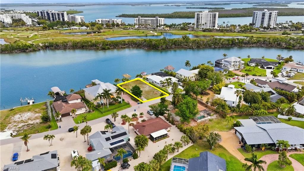 LAGUNA SHORES - Land