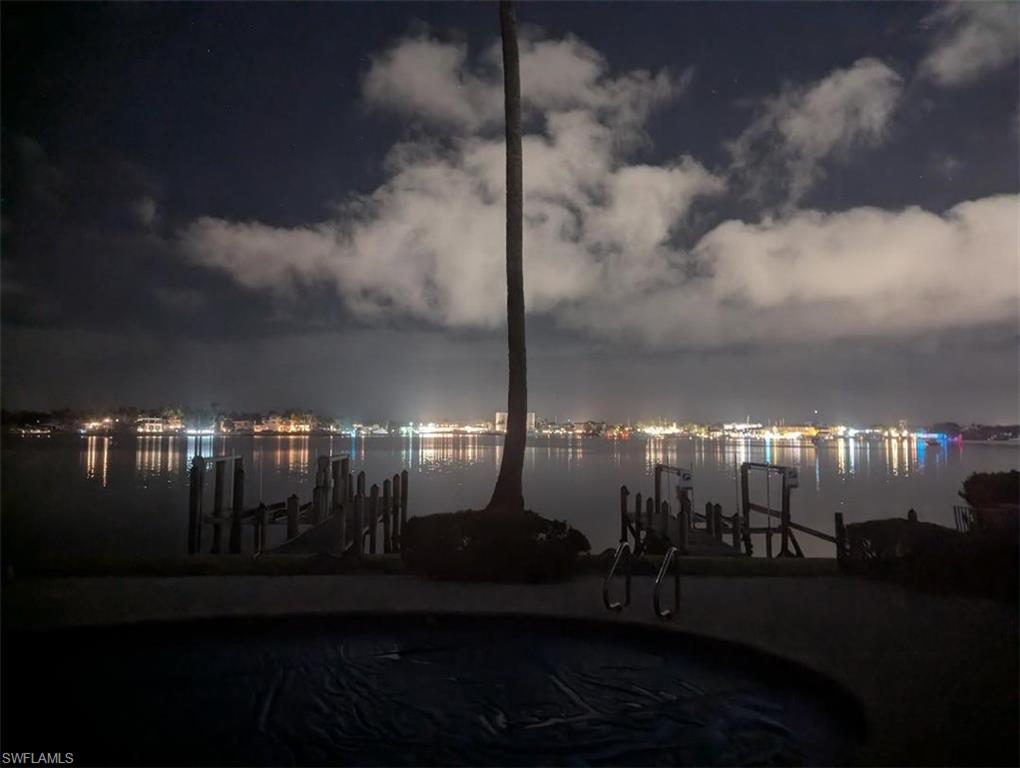 ROYAL HARBOR - Residential