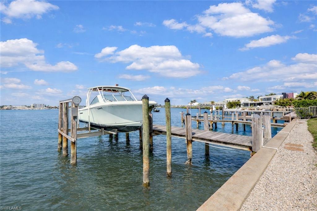 ROYAL HARBOR - Residential