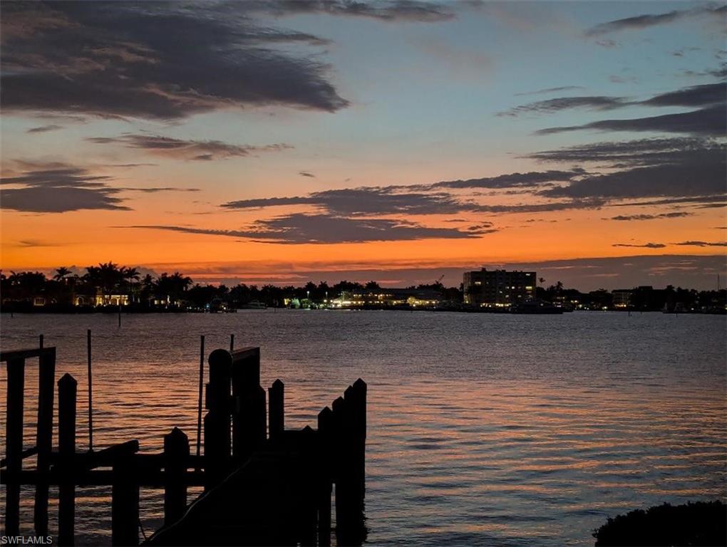 ROYAL HARBOR - Residential