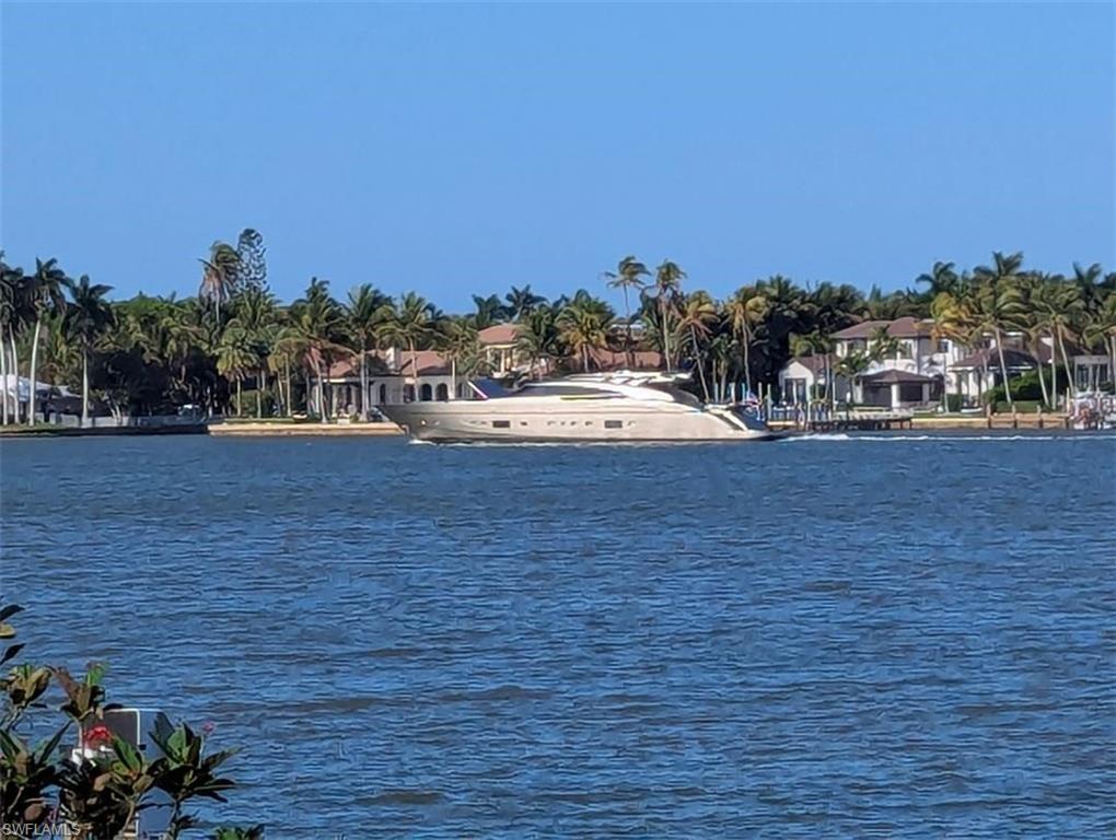 ROYAL HARBOR - Residential