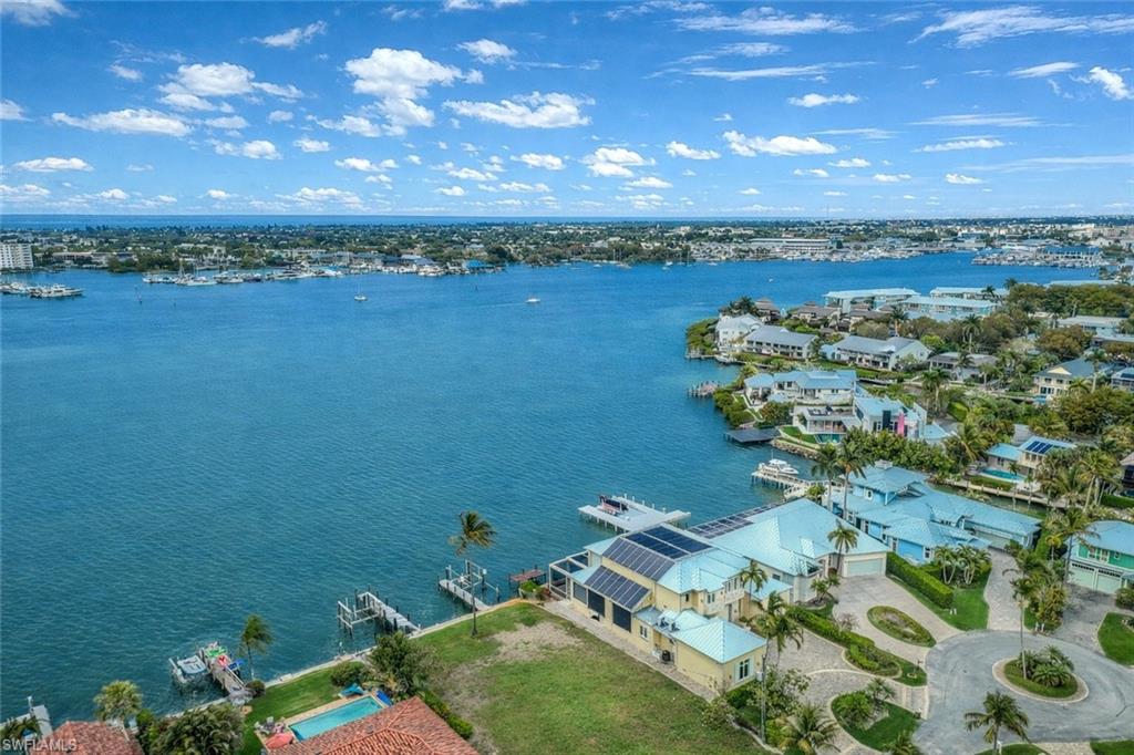 ROYAL HARBOR - Residential