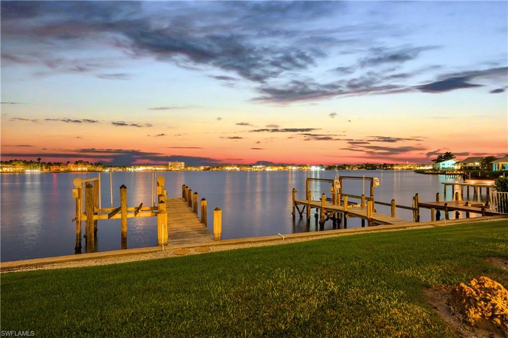 ROYAL HARBOR - Residential