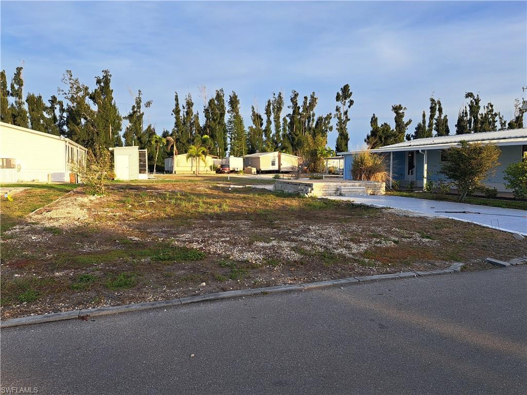 PINE ISLAND COVE - Land