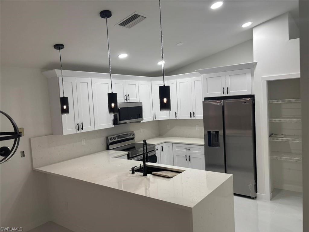 SABAL SPRINGS GOLF AND RACQUET CLUB - Residential Lease