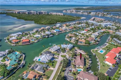 A home in MARCO ISLAND