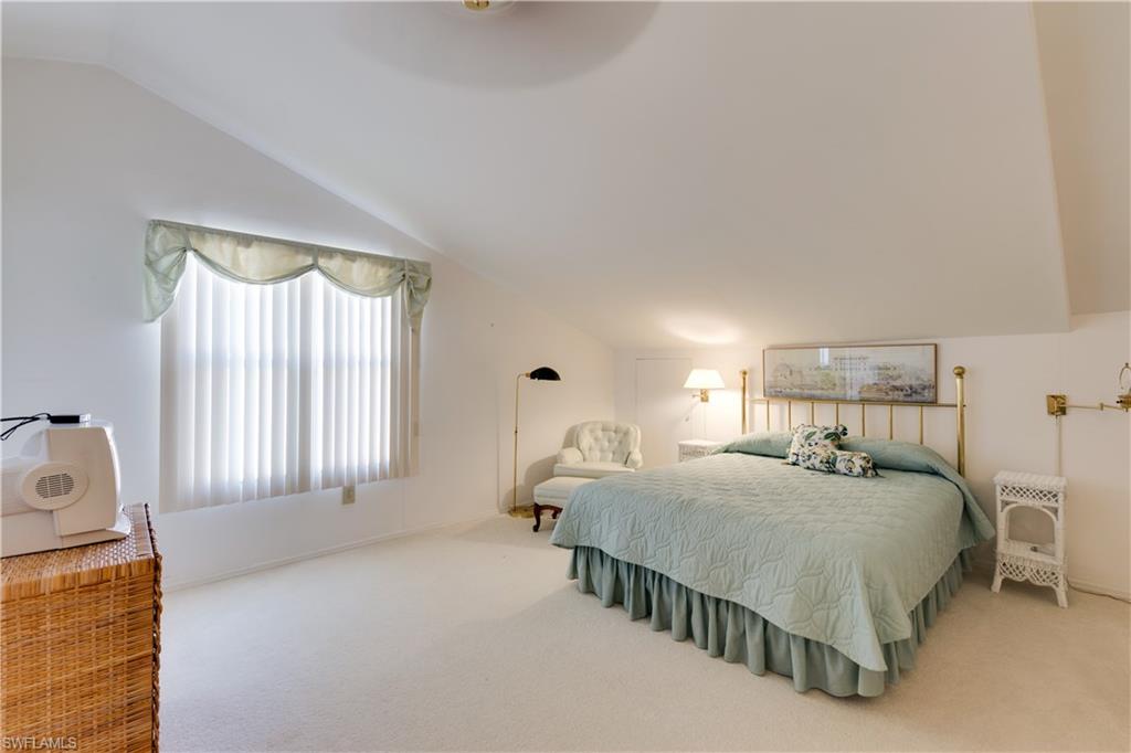 ROYAL WOODS - Residential
