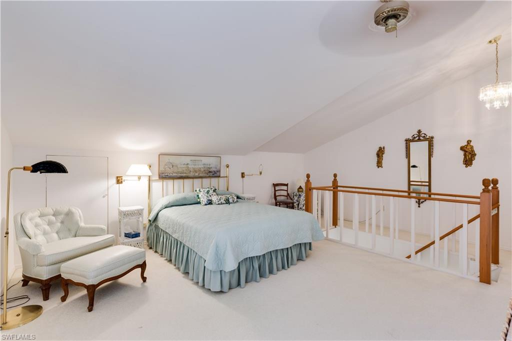 ROYAL WOODS - Residential