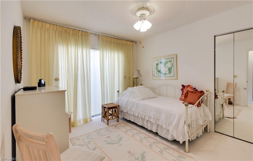 ROYAL WOODS - Residential