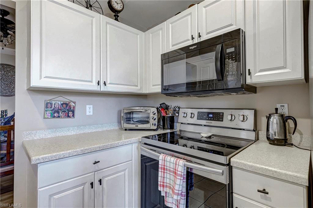 FAIRWAY VILLAS - Residential