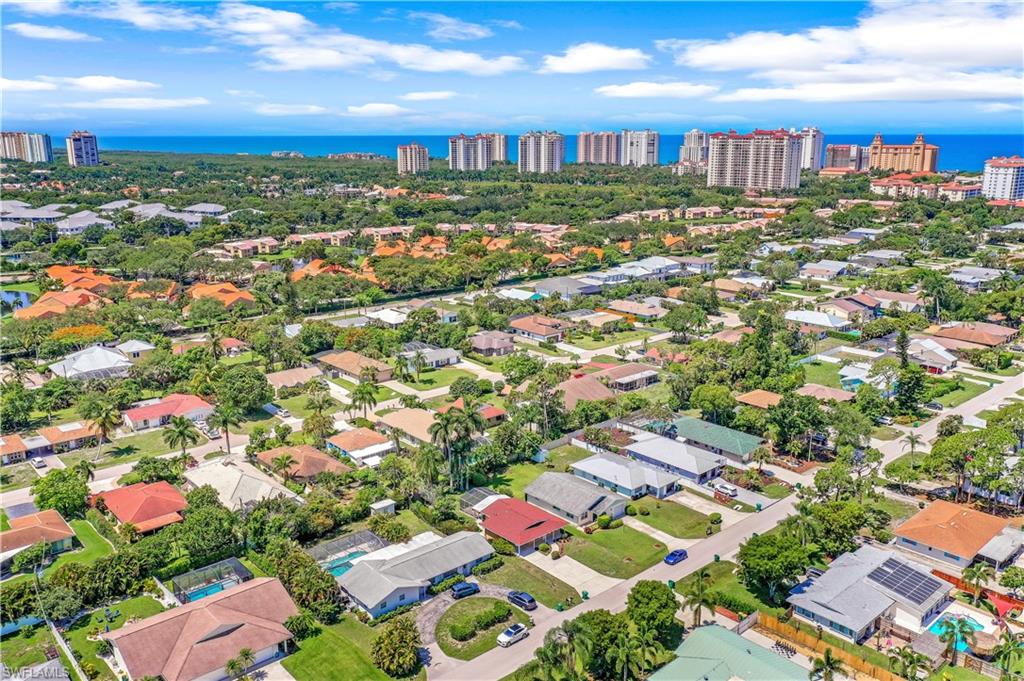 NAPLES PARK - Residential