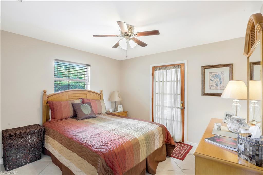 NAPLES PARK - Residential