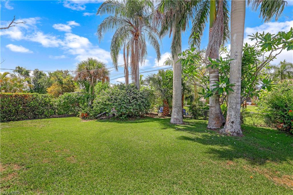 NAPLES PARK - Residential