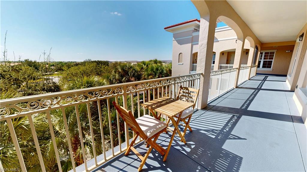 THE RESIDENCES AT LA PIAZZA - Residential