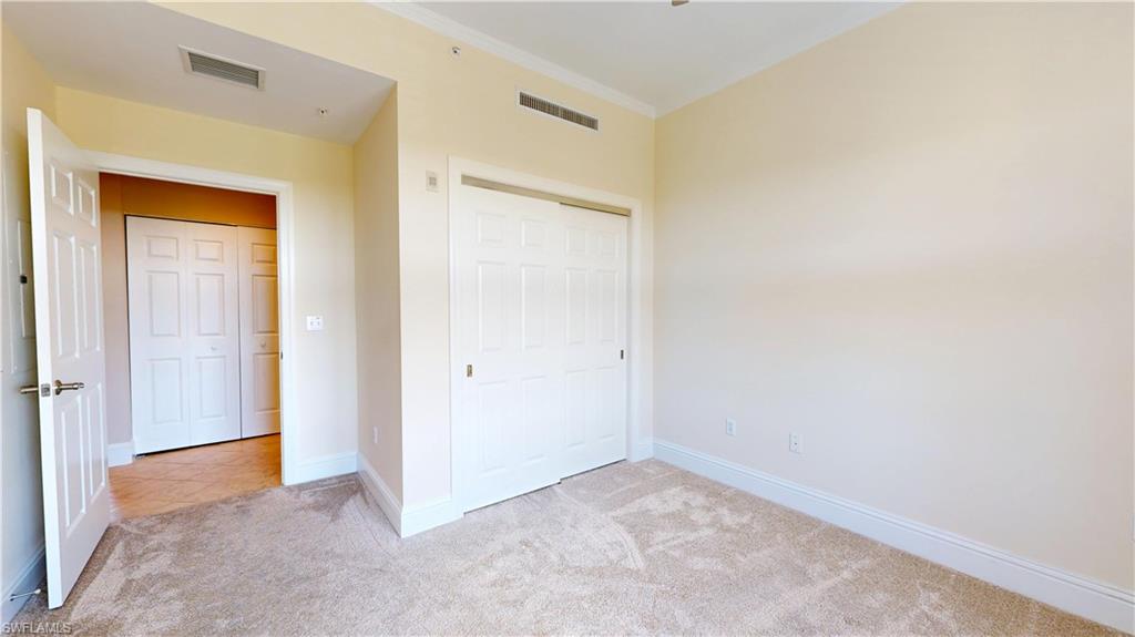 THE RESIDENCES AT LA PIAZZA - Residential