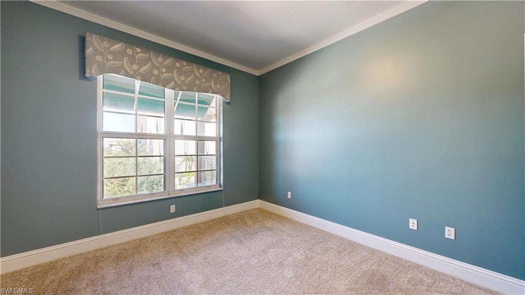 THE RESIDENCES AT LA PIAZZA - Residential