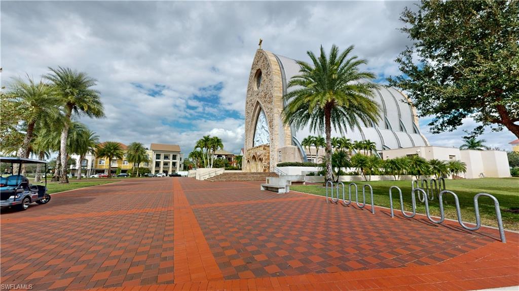 THE RESIDENCES AT LA PIAZZA - Residential