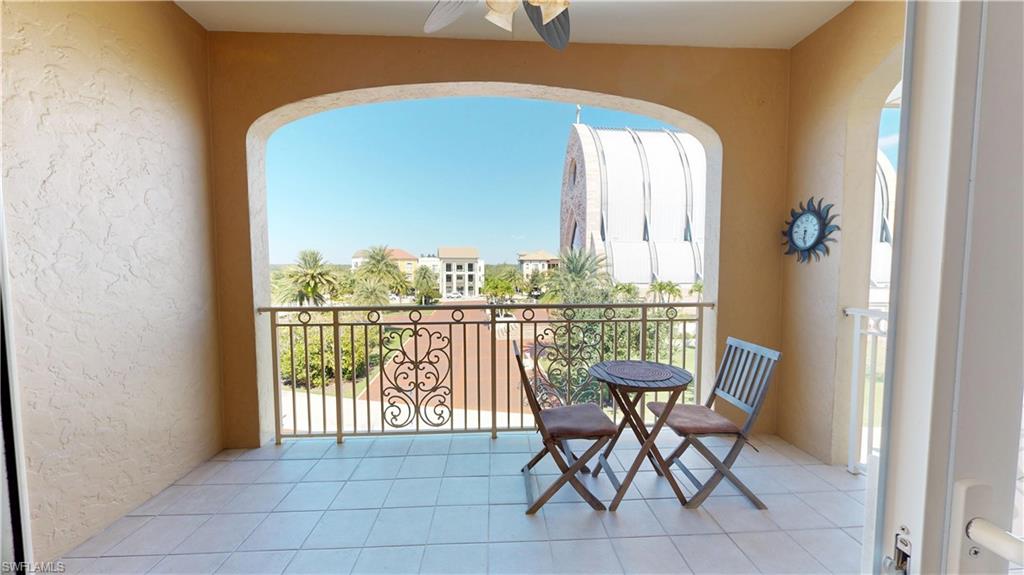 THE RESIDENCES AT LA PIAZZA - Residential