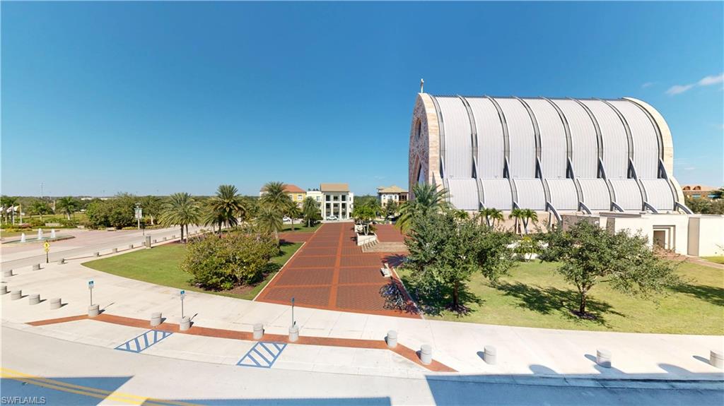 THE RESIDENCES AT LA PIAZZA - Residential