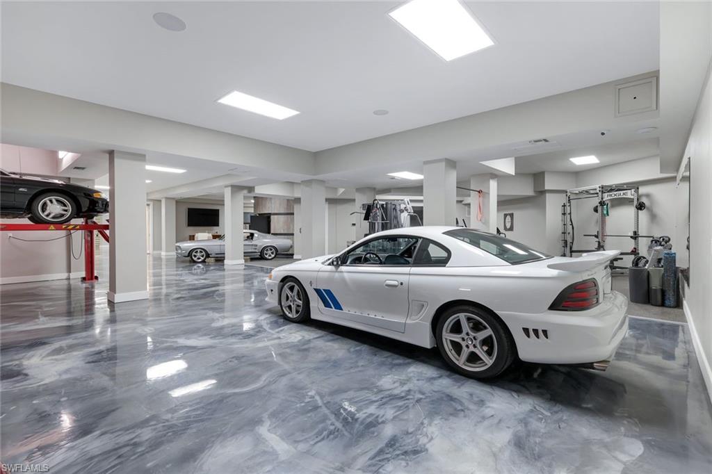 MARCO ISLAND - Residential