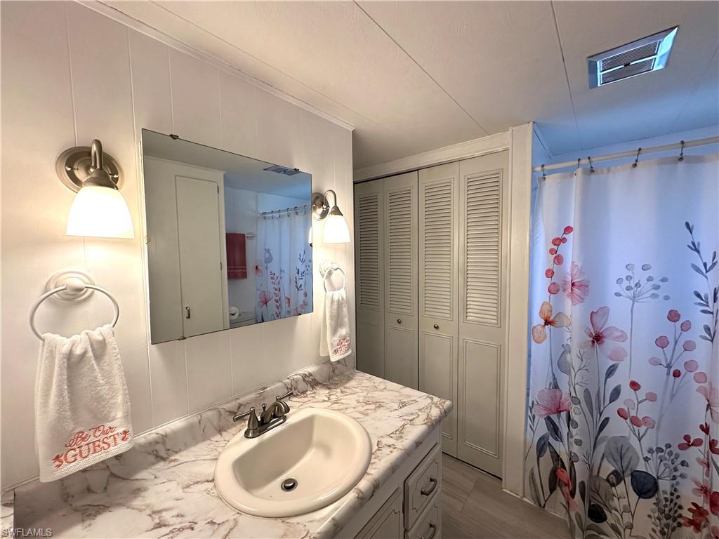 MARINERS COVE - Residential