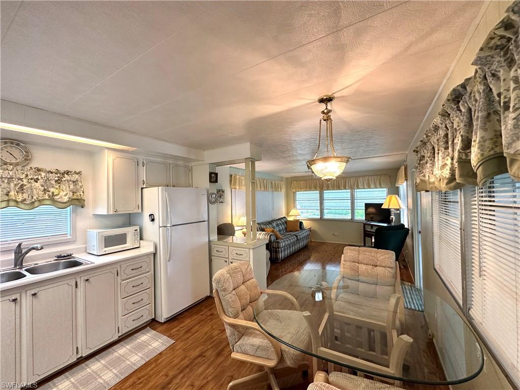 MARINERS COVE - Residential