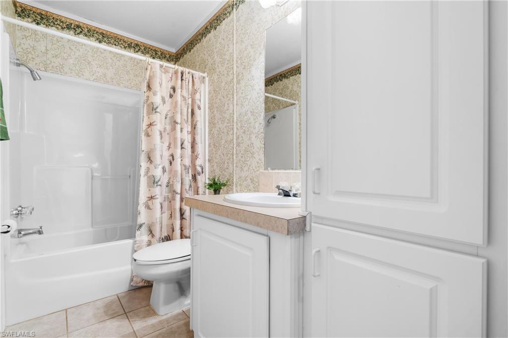 RIVERWOOD - Residential