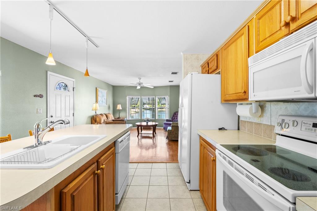 RIVERWOOD - Residential