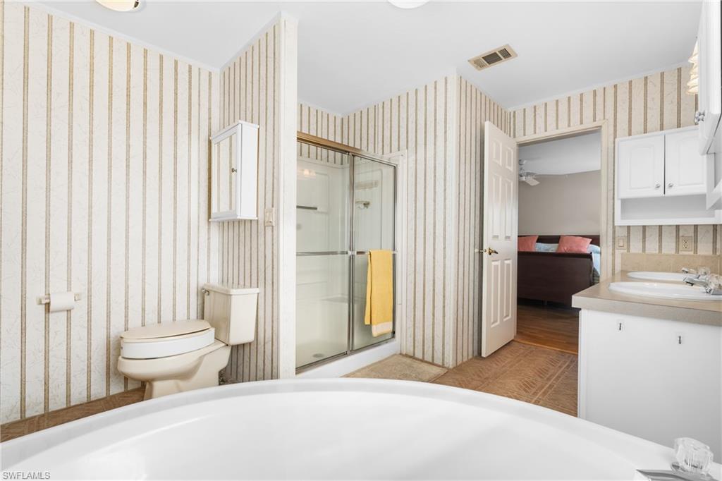 RIVERWOOD - Residential