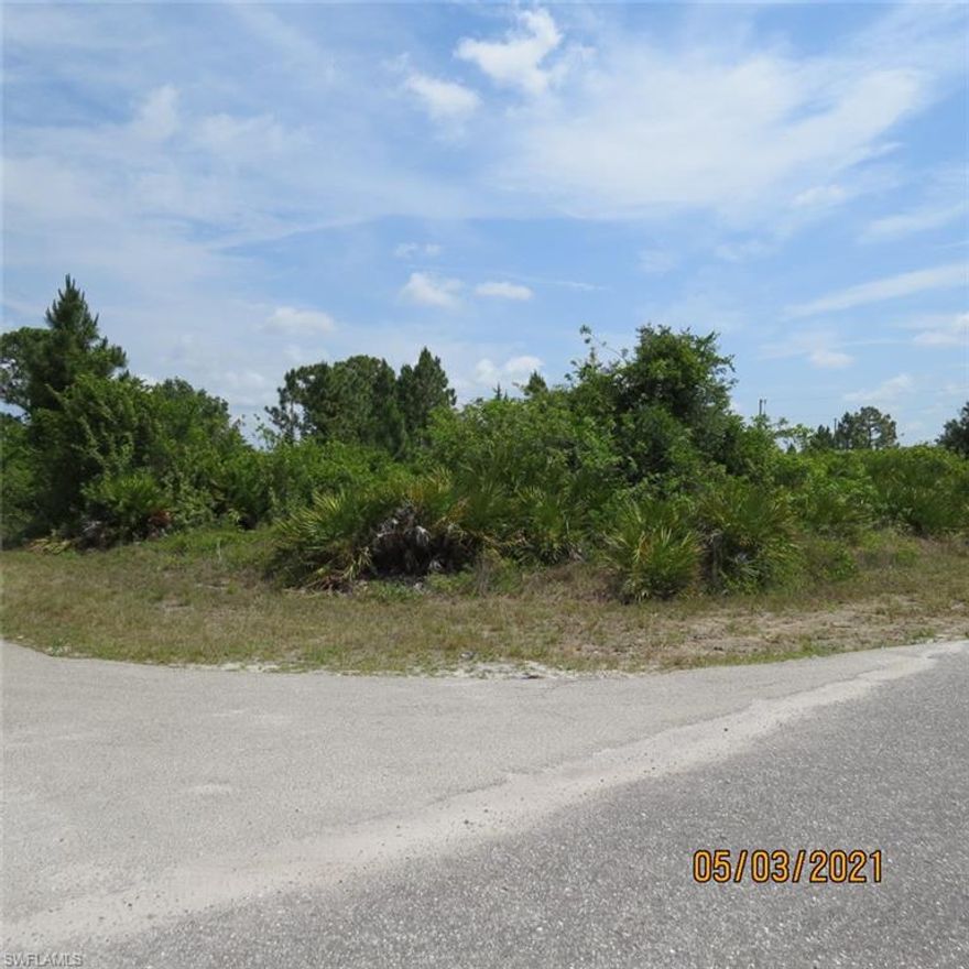 A beautiful vacant corner lot is located in a quite desirable Southwest Lehigh Acres and is ideal for your new home. 
It just a few minutes from Gateway Charter School, RSW airport and I-75.  Adjacent lot is also listed on MLS and available to be purchased together to give you 1/2 acre. Don't miss this opportunity to buy while prices are still affordable!  Note: Properties 1507 and 1509 Rena Ave S and 1508 Ruth Ave S can be buying as a package.