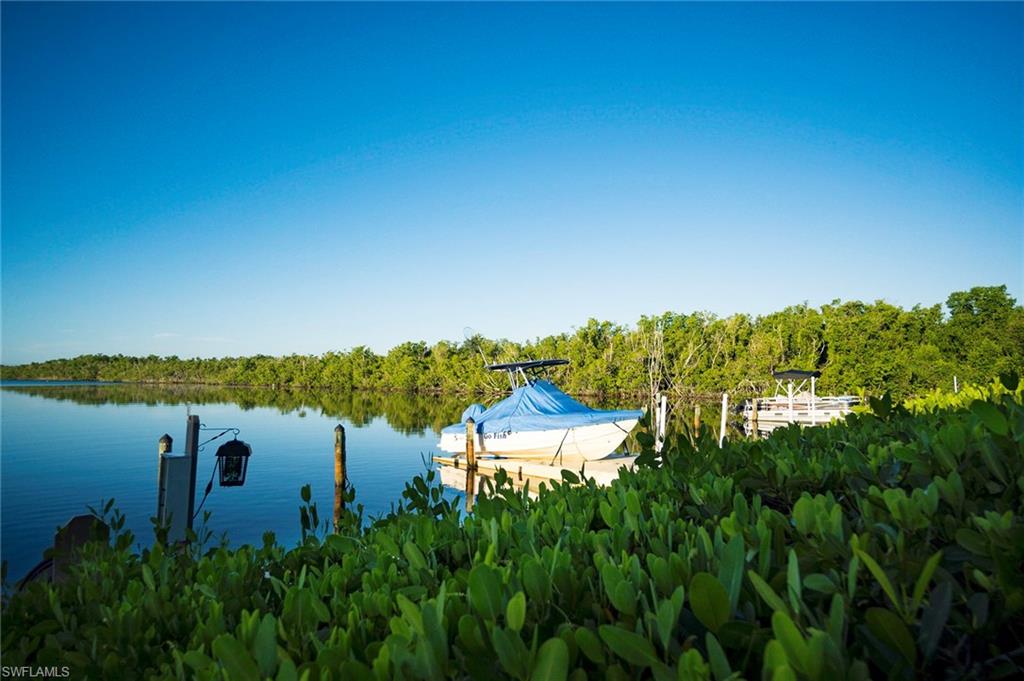SUNSET CAY VILLAS - Residential