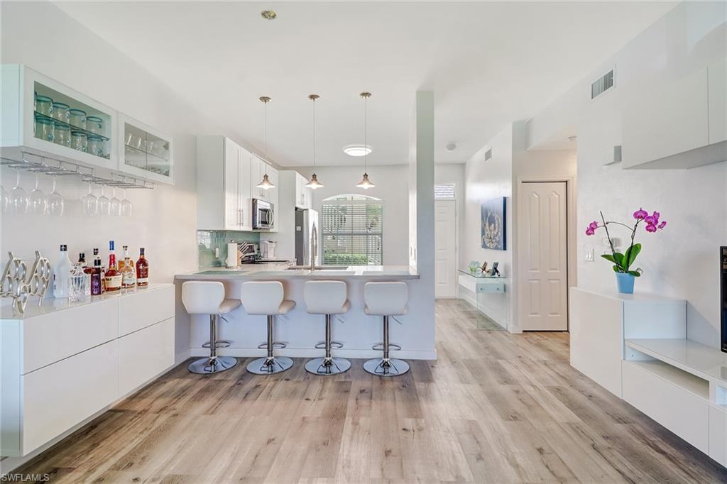 SUNSET CAY VILLAS - Residential