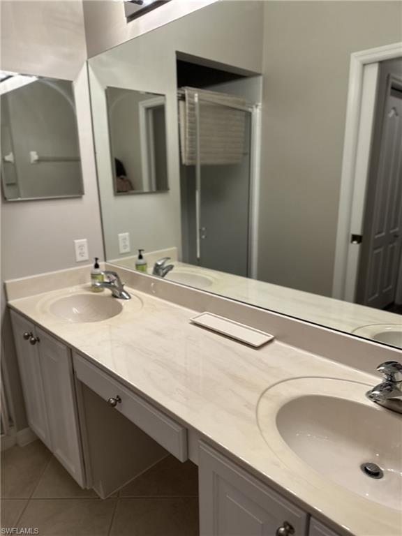 TWIN LAKES - Residential Lease