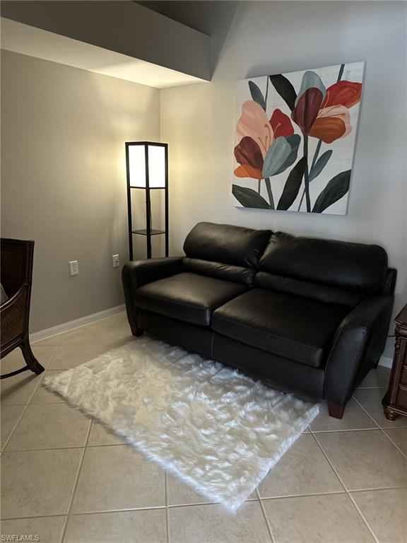 TWIN LAKES - Residential Lease