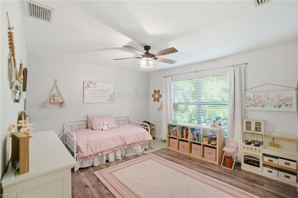 TALL PINES - Residential