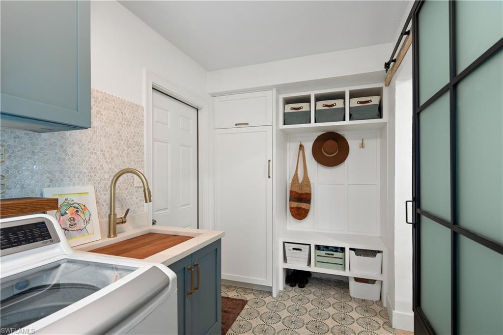 TALL PINES - Residential