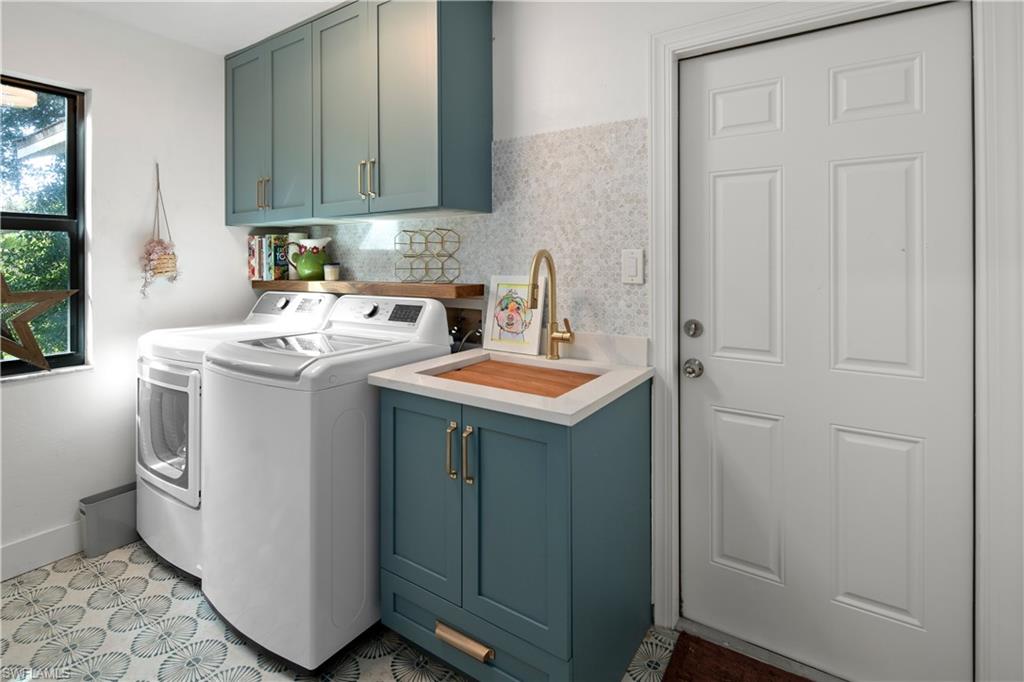 TALL PINES - Residential